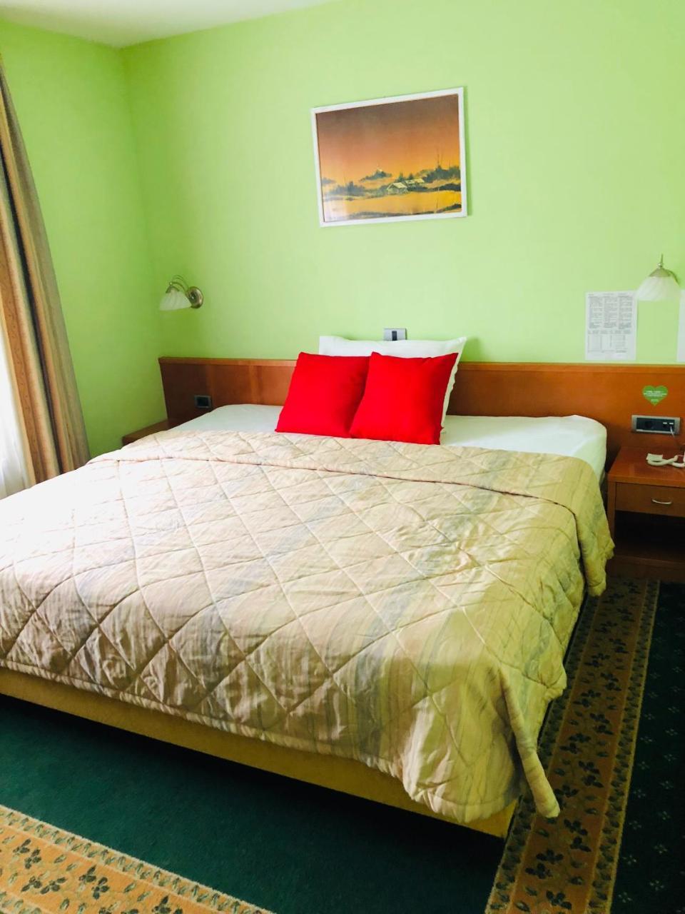 Grandvid Hotel Skofljica Luaran gambar