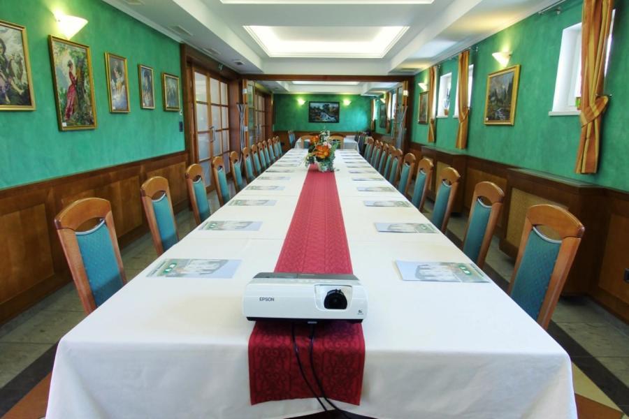 Grandvid Hotel Skofljica Luaran gambar