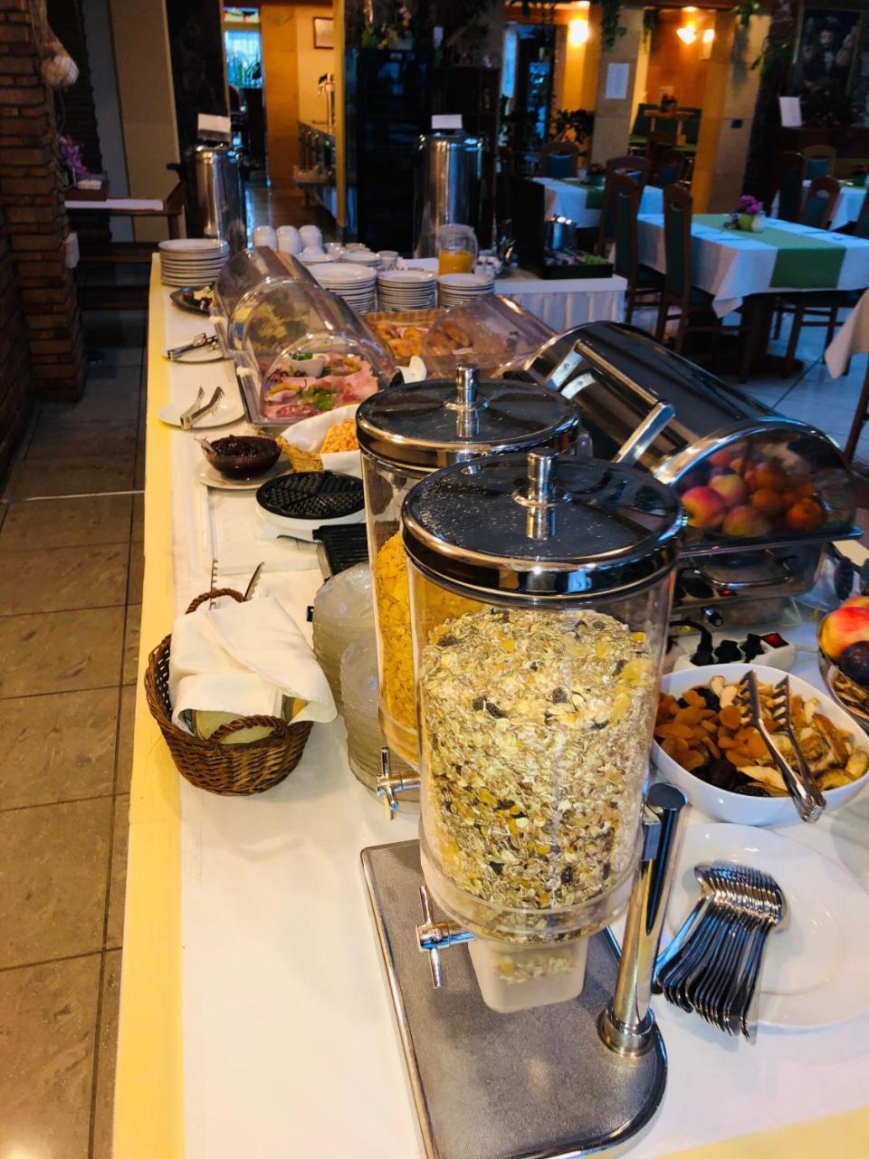 Grandvid Hotel Skofljica Luaran gambar